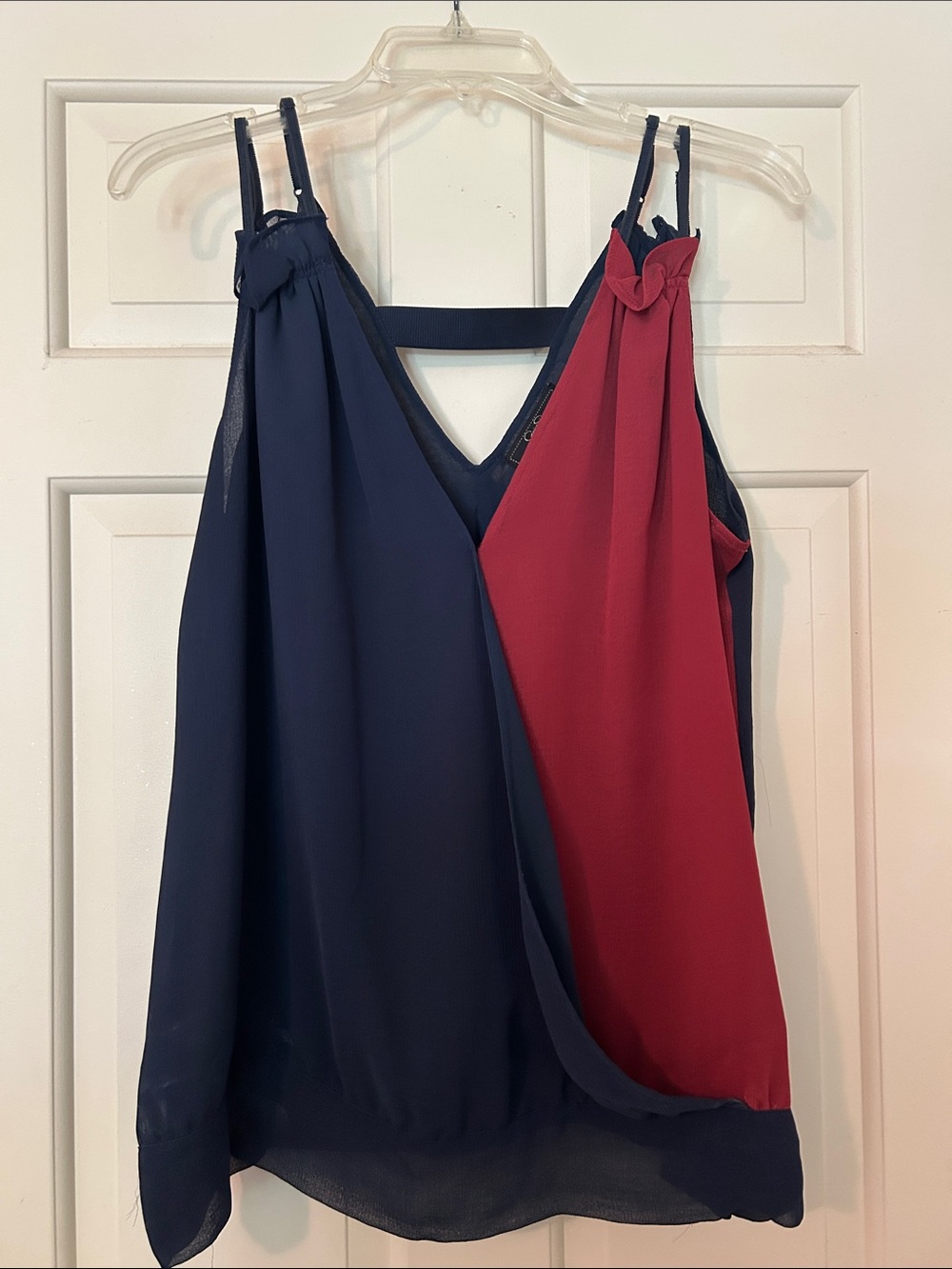 Jessica Simpson Navy and Burgundy Colorblock Sleeveless V-Neck Camisole